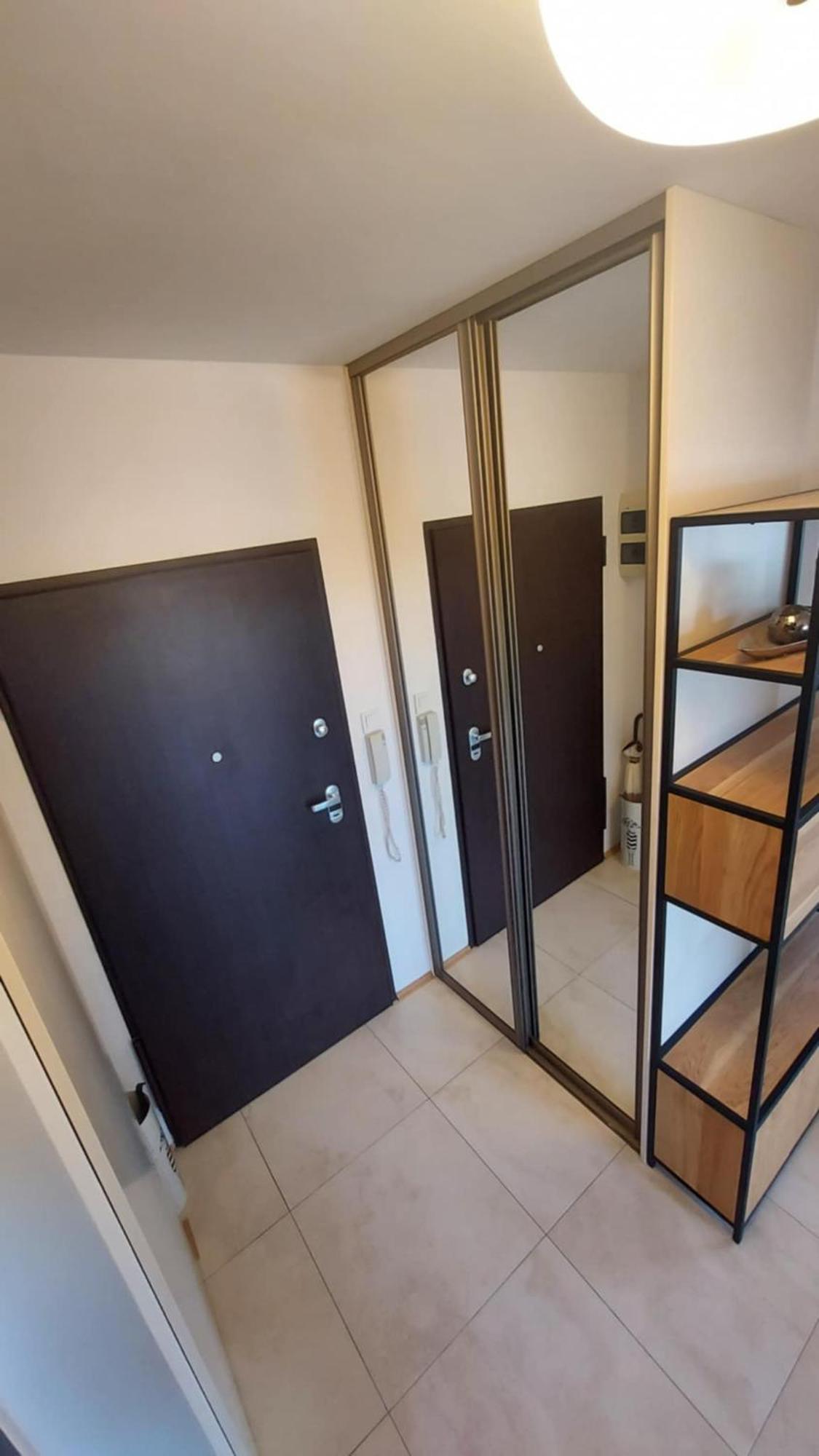 Krakowska Comfort - Strong Wifi And Free Parking Warsaw Exterior photo